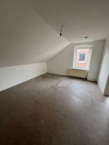 große helle Dachgeschoßwohnung - Photo 5