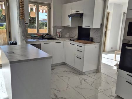 Location Appartement 3 pièces 69 m2 à Cagnes-sur-Mer - Photo 2