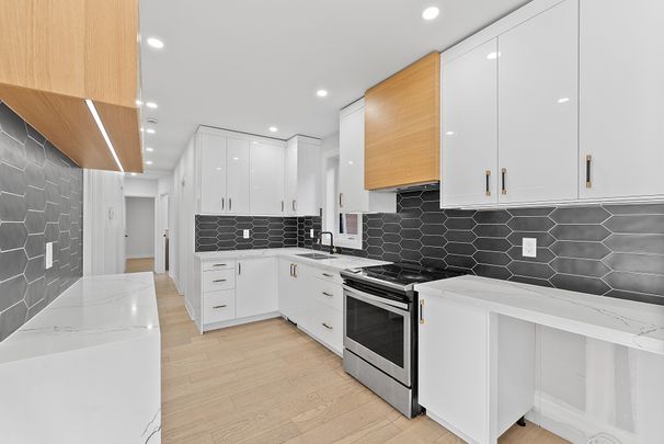 For Lease - 99 Twenty Sixth Street Unit# Main, Toronto, Ontario - Photo 1