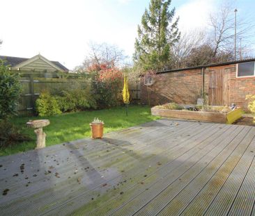 2 bedroom maisonette to rent - Photo 6