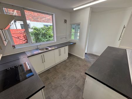 3 bedroom house to rent - Photo 2