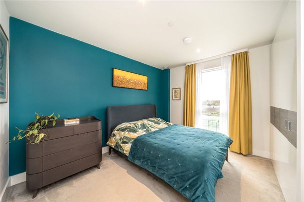 Kidbrooke Park Road, London, SE3 9FY - Photo 1
