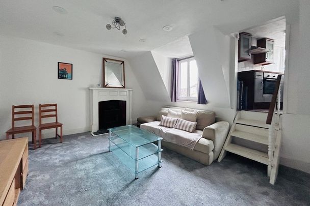 Roundhill Crescent - Photo 1