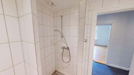 Delevenlig lejlighed i hjertet af Aalborg med masser af lys - Photo 2