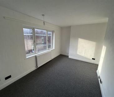 Lilac Crescent - Photo 6