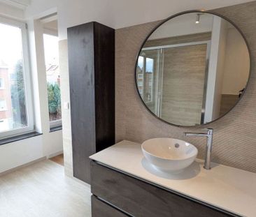 Bel-étage te huur in Oudergem voor € 3.250 met 5 slaapkamers - Photo 5