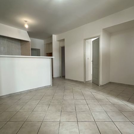 Location Appartement 3 pièces 60m² VILLEFRANCHE SUR SAONE 69400 - Photo 3