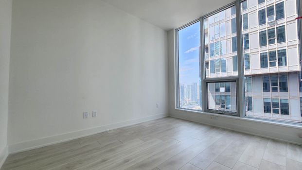 For Lease - 15 Mercer Street Unit# 2703, Toronto, Ontario - Photo 1