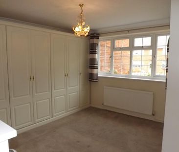 2 bedroom maisonette to rent - Photo 3