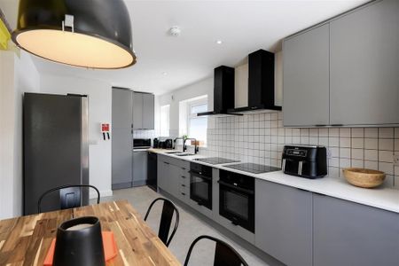 9 bedroom house to rent - Photo 5