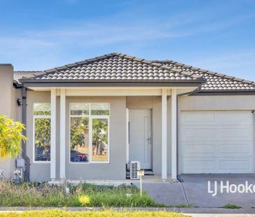 10 Leo Avenue, Tarneit VIC, Belconnen - Photo 2