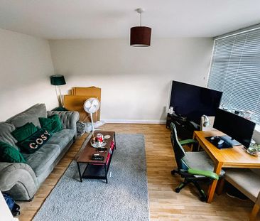 2 bedroom flat to rent - Photo 4