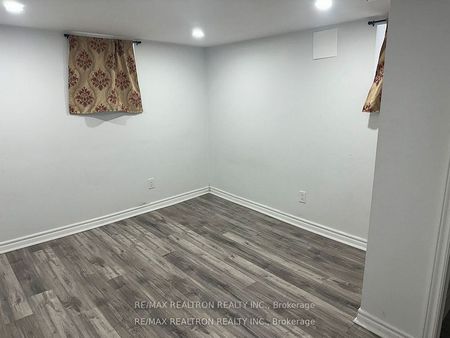 For Lease - 25 Rossander Court Unit# Bsmt, Toronto, Ontario - Photo 2