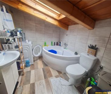 Proprietate cu 3 corpuri, curte individula, potential regim hotelie... - Fotografie 4