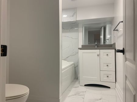 For Lease - 63 Pinegrove Avenue, Toronto, Ontario - Photo 2