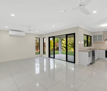 SPACIOUS FAMILY HOME IN PRIME LOCATION - Photo 5