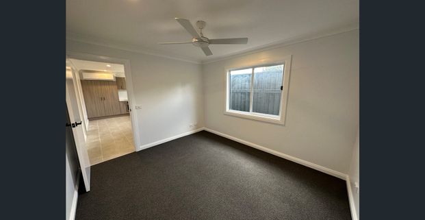VERY RARE OPPORTUNITY - NEAR NEW GRANNY FLAT WITH SINGLE GARAGE PLUS PARKING PERFECT FOR A CARAVAN, BOAT, TRAILER AND MORE!!! - Photo 1