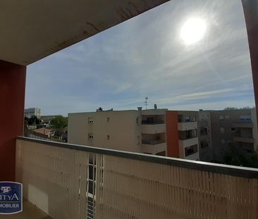 Location Appartement 2 pièces 47m² NIMES 30000 - Photo 3