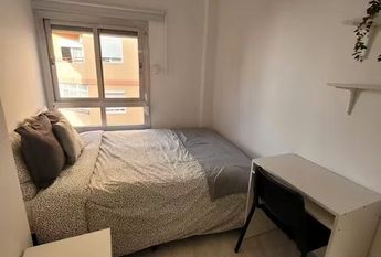 Carrer de Sant Lluís Bertran, Torrent, Valencian Community 46900