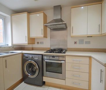 2 bedroom terraced house to rent - Photo 4