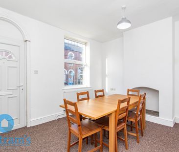 2 bed Semi-Detached House for Rent - Photo 4