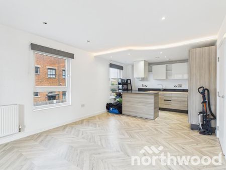 1 bedroom flat to rent - Photo 2