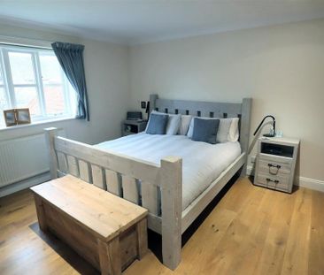 5 bedroom detached house to rent - Photo 5