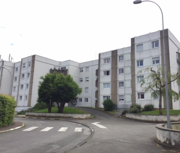 Location : Appartement 4 pièces 82 m2 – PONT DE ROIDE VERMONDANS - Photo 1