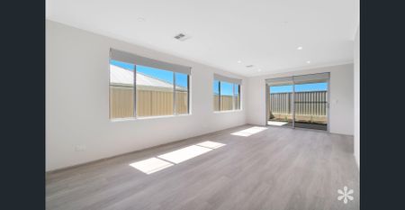 Modern Comfort At Its Finest - Photo 5