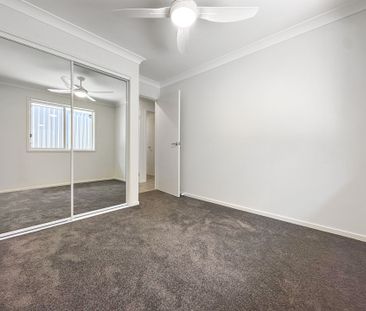 Brand New Duplex Style Family Home - Photo 4