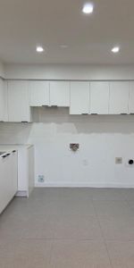 À louer appartement 4-1/2 non chauffé 3e étages - Photo 4