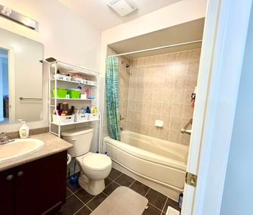 For Lease - 8 Townwood Drive Unit# 62, Richmond Hill, Ontario - Photo 4