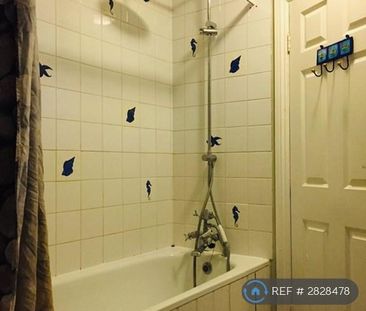 2 bedroom flat to rent - Photo 6