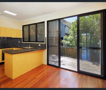 4 Rennie Street, Indooroopilly, Qld 4068 - Photo 1