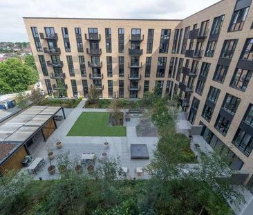 Greenford Quay, Greenford, UB6 - Photo 1