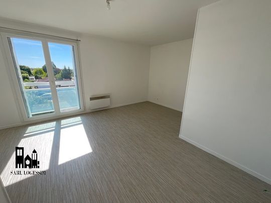 A LOUER - Avenue de Dun - T1 de 30m² avec parking - Photo 1