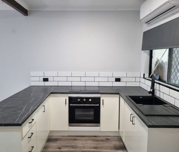 Modern two bedroom townhouse, swimming pool in the complex - Photo 1