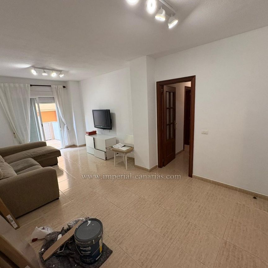Se alquila espacioso y funcional piso de 3 dormitorios y 2 baños, ideal para quienes buscan comodidad y buena distribución. - Foto 1