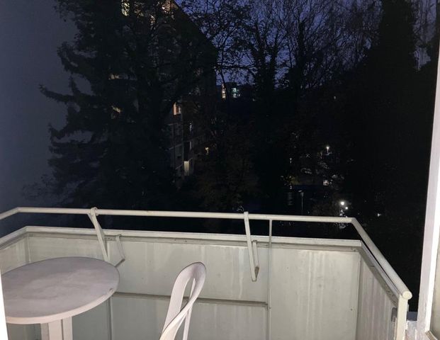 Bright, quiet, furnished apartment with balcony and parking - Photo 1