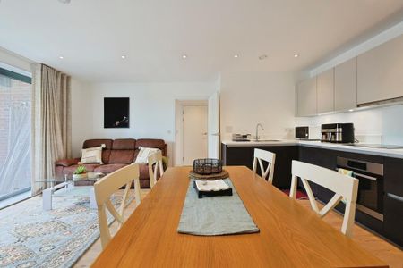 2 bedroom flat to rent - Photo 3