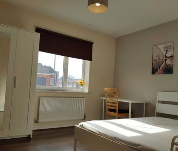 3 Bed Terraced House, Devonshire Street South, M13 - Photo 3