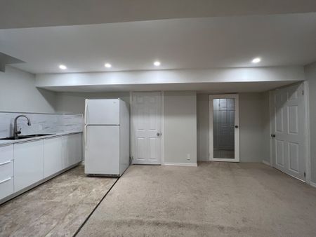 For Lease - 86 Verdi Road, Richmond Hill, Ontario - Photo 3