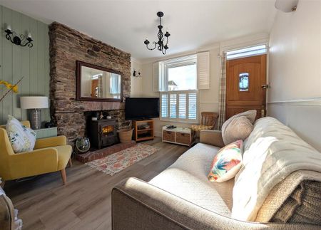 3 bedroom terraced house to rent - Photo 3