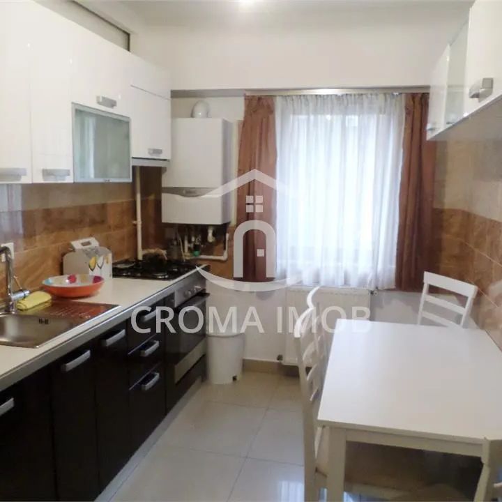 Inchiriere apartament 2 camere, Ploiesti, zona 9 Mai - Photo 1
