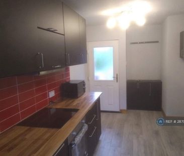 2 bedroom terraced house to rent - Photo 5