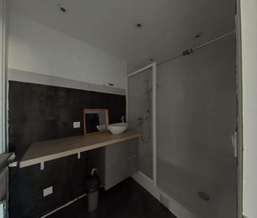 Location Appartement 4 pièces 71m² VALENCE 26000 - Photo 6