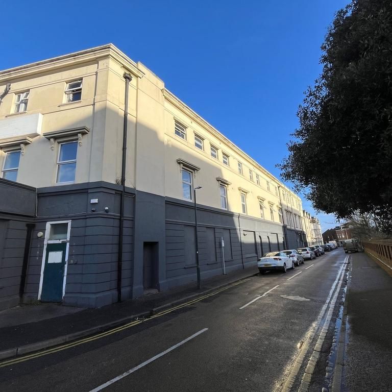 Property to rent - Photo 1