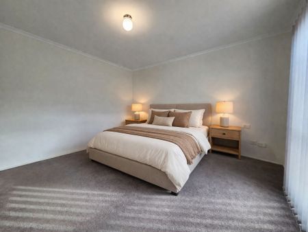 Freshly Updated Two Bedroom Unit - Photo 3
