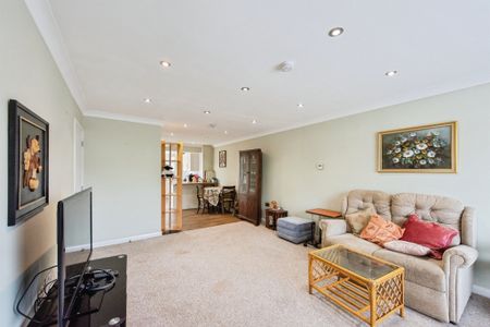 Castle Close, Brandon, Weeting - Photo 2