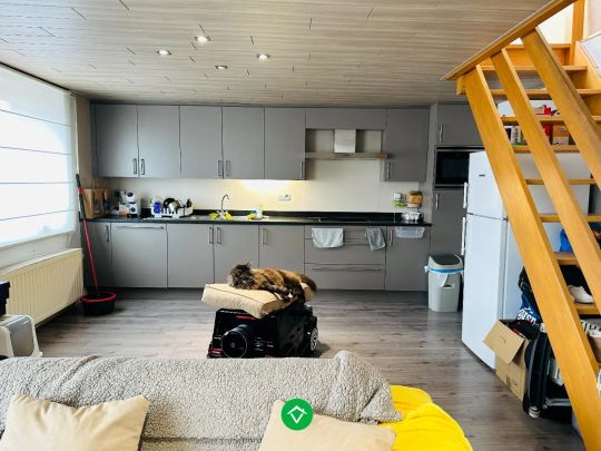 duplexappartement met 2 slaapkamers in het centrum van Koekelare - Photo 1